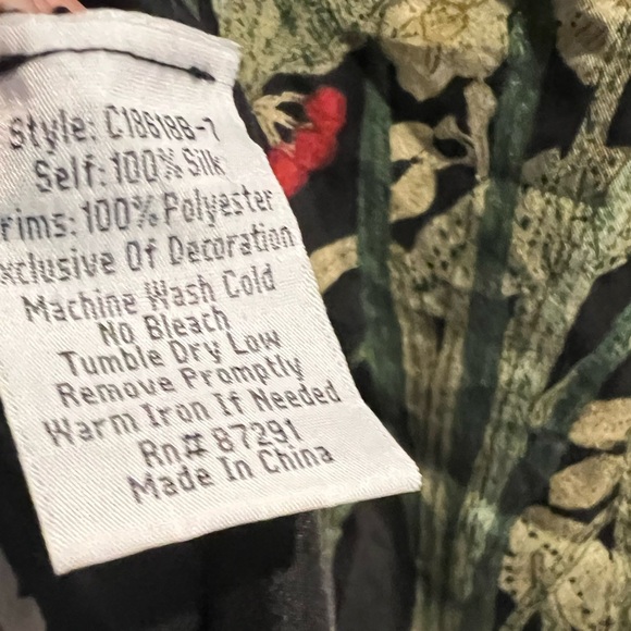 Johnny Was - Charlotte Rose Scalloped Silk Tunic - XL - Picture 12 of 16